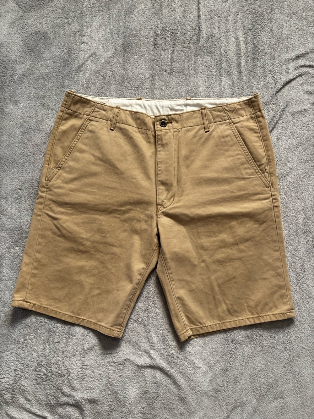 Men’s Khaki Levi’s Strauss Co Summer Shorts Size 36 Beige Skater 100% Cotton